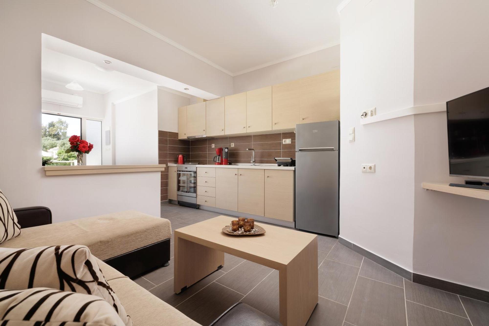 Santos Luxury Apartments Dassia  Exterior foto